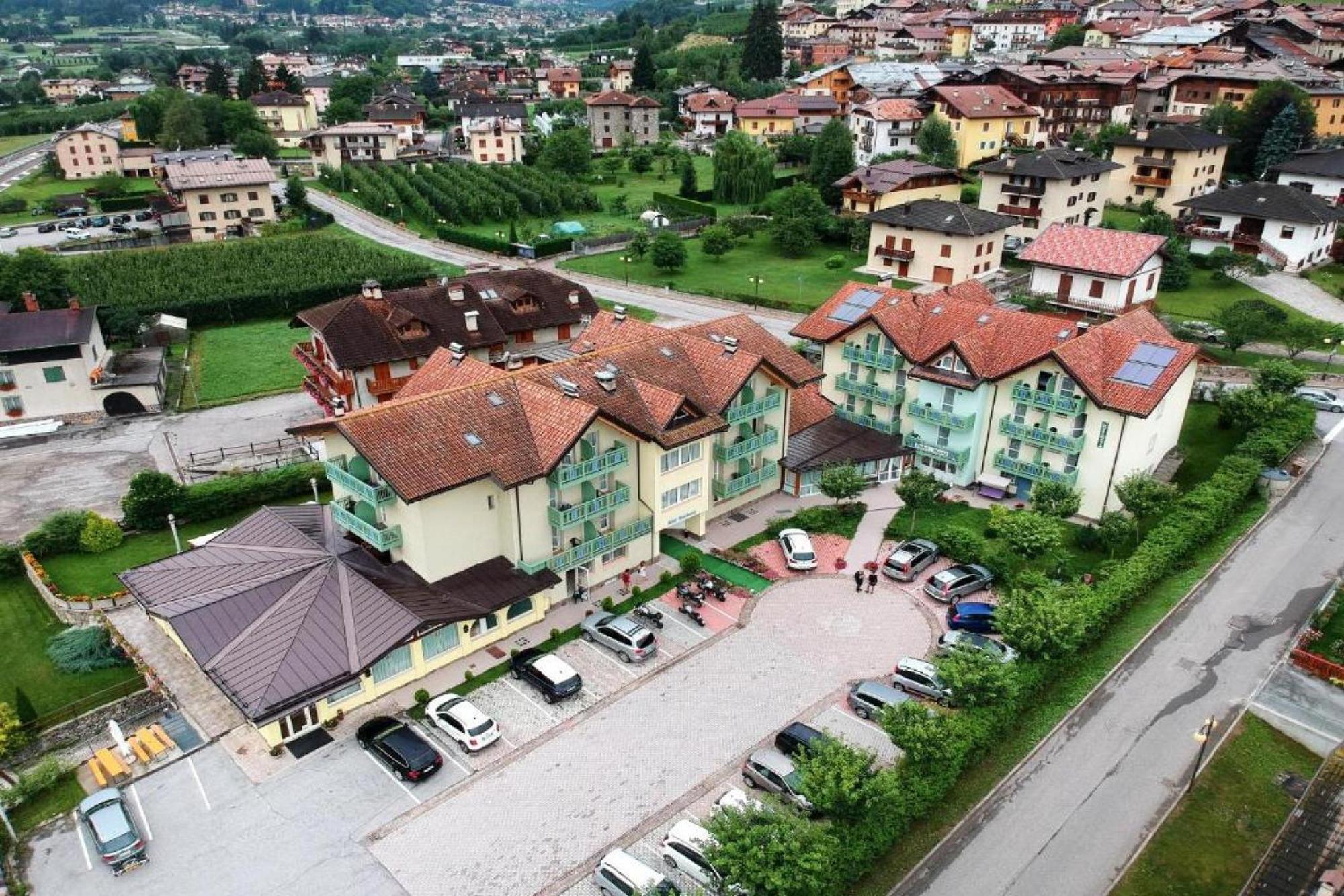 Hotel Garni Maria มอนคลาสสิโค ภายนอก รูปภาพ
